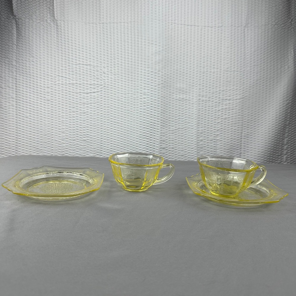 Anchor Hocking Princess yellow/topaz depression glass cups and saucers